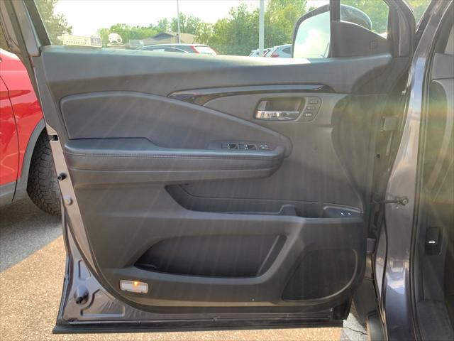 used 2022 Honda Pilot car, priced at $35,277
