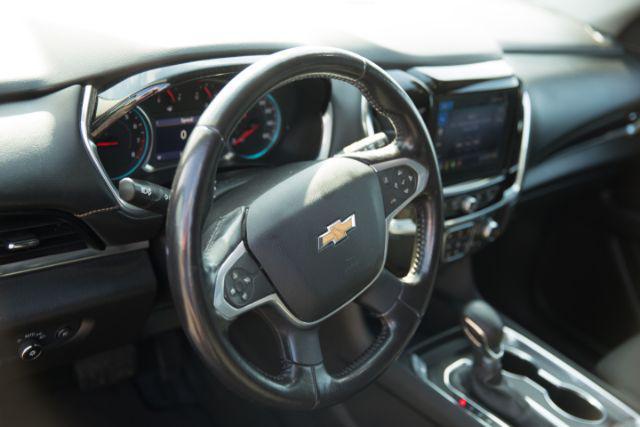used 2021 Chevrolet Traverse car, priced at $23,995