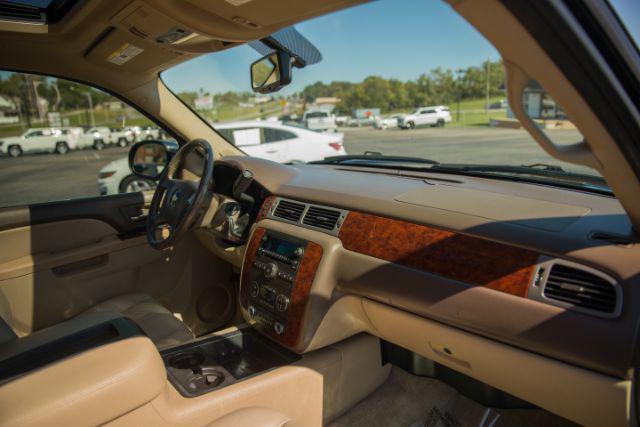 used 2014 Chevrolet Suburban car, priced at $19,290