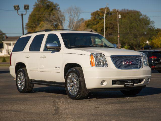 used 2014 GMC Yukon car, priced at $22,905