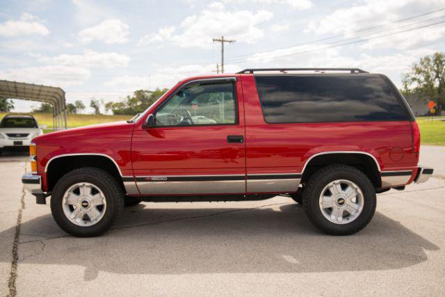used 1998 Chevrolet Tahoe car, priced at $32,000