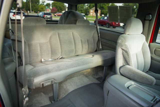 used 1998 Chevrolet Tahoe car, priced at $32,000