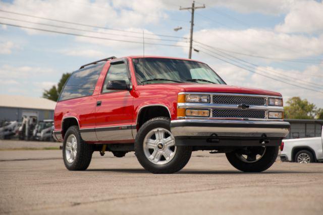 used 1998 Chevrolet Tahoe car, priced at $32,000