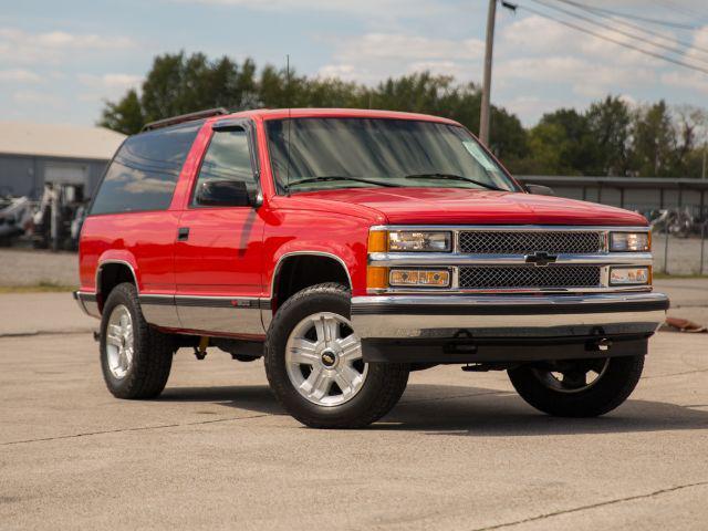 used 1998 Chevrolet Tahoe car, priced at $32,000