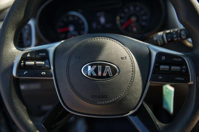 used 2019 Kia Sorento car, priced at $18,220