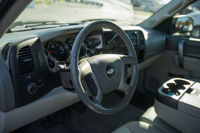 used 2013 Chevrolet Silverado 1500 car, priced at $22,715