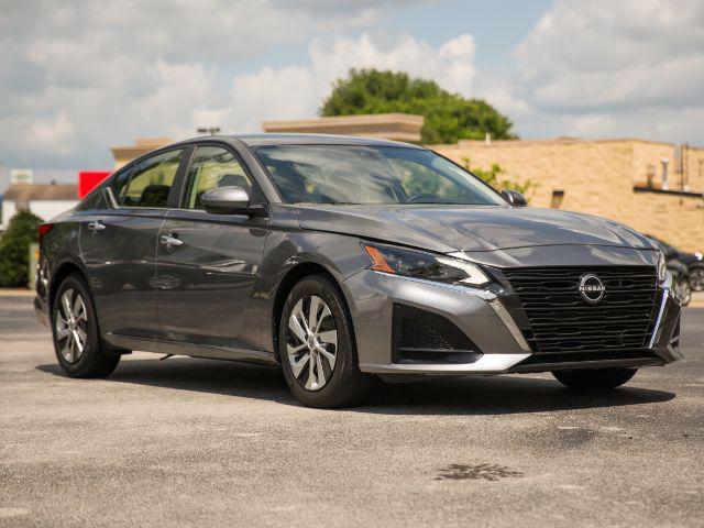 used 2023 Nissan Altima car, priced at $20,645