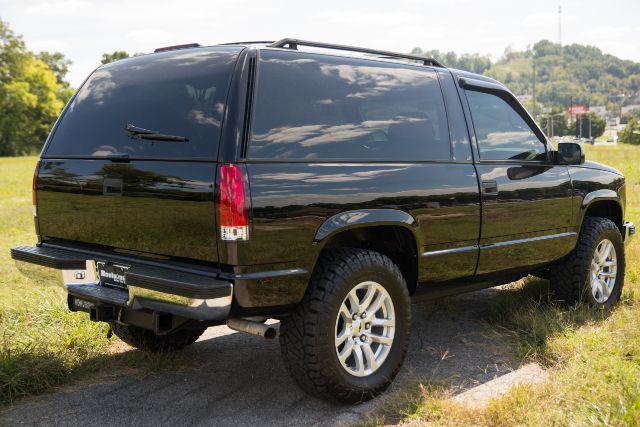 used 1995 Chevrolet Tahoe car, priced at $29,995
