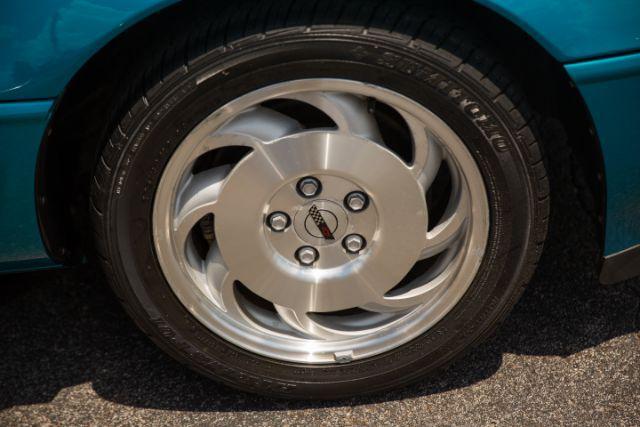 used 1995 Chevrolet Corvette car, priced at $18,900