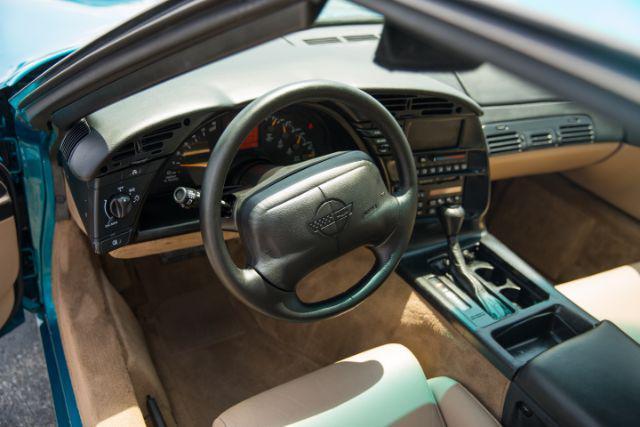 used 1995 Chevrolet Corvette car, priced at $18,900