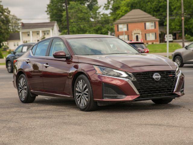 used 2023 Nissan Altima car, priced at $21,245