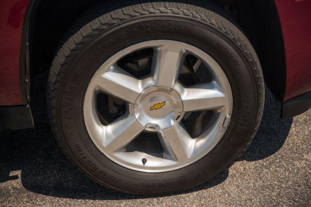 used 2007 Chevrolet Avalanche car, priced at $15,060