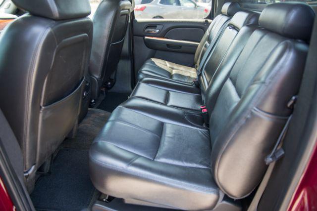 used 2007 Chevrolet Avalanche car, priced at $15,060