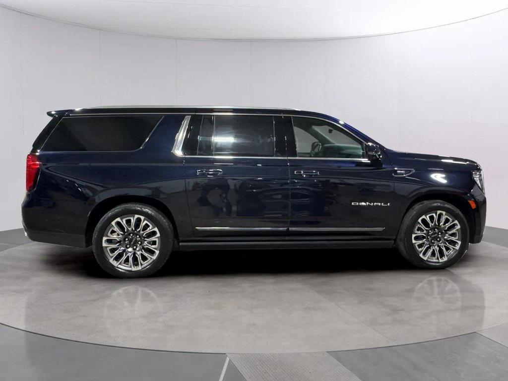 used 2023 GMC Yukon XL car, priced at $75,981
