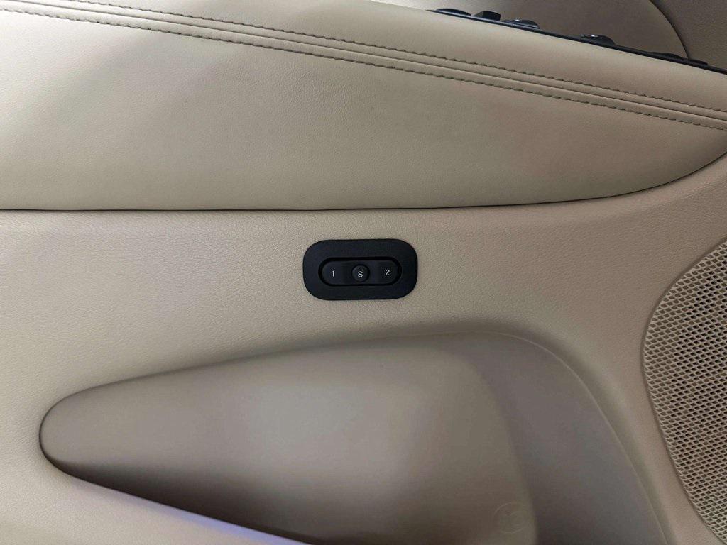 used 2020 Jeep Grand Cherokee car, priced at $27,189