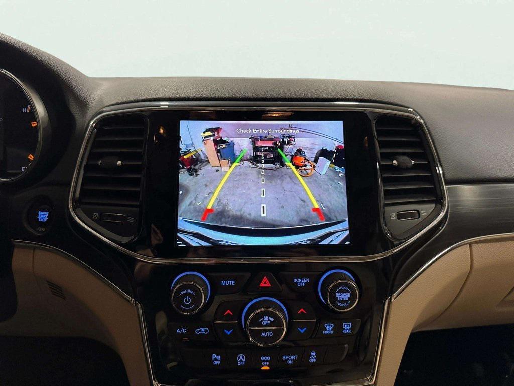 used 2020 Jeep Grand Cherokee car, priced at $27,189