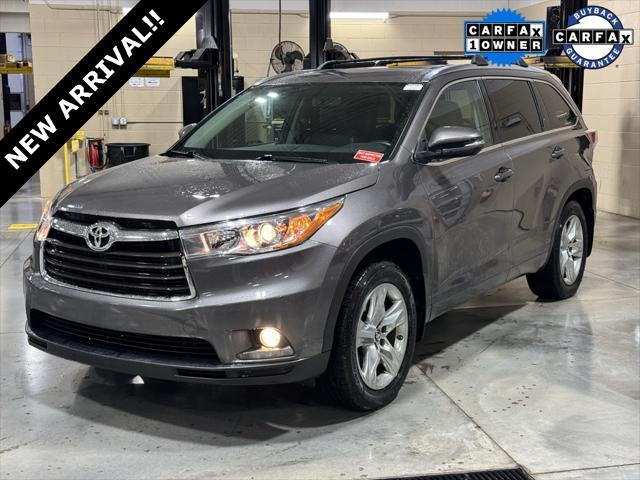 used 2016 Toyota Highlander car, priced at $23,749