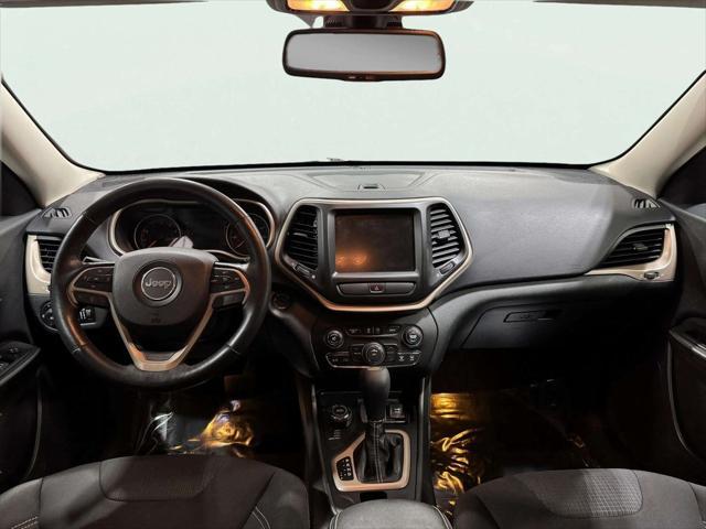 used 2015 Jeep Cherokee car, priced at $13,999
