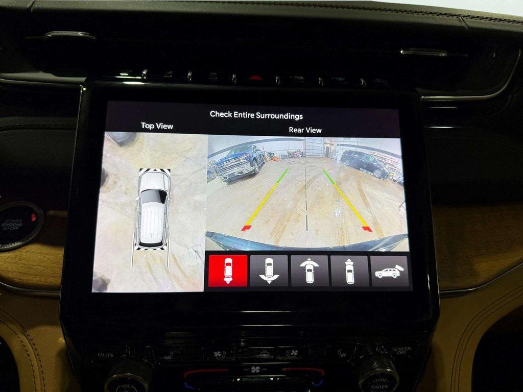 used 2023 Jeep Grand Cherokee car, priced at $46,999