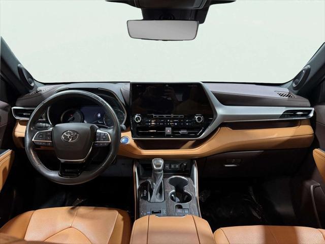 used 2021 Toyota Highlander Hybrid car, priced at $47,499