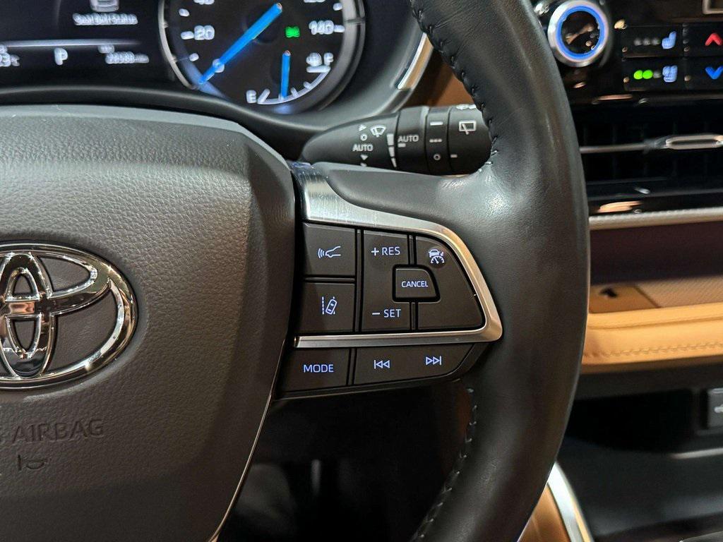 used 2021 Toyota Highlander Hybrid car, priced at $45,859