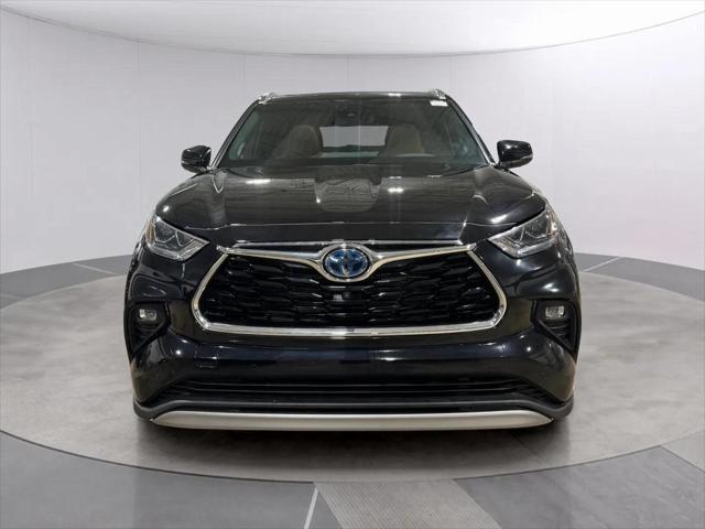 used 2021 Toyota Highlander Hybrid car, priced at $47,499