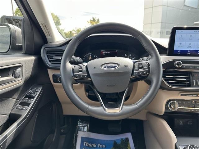 used 2022 Ford Escape car, priced at $23,999