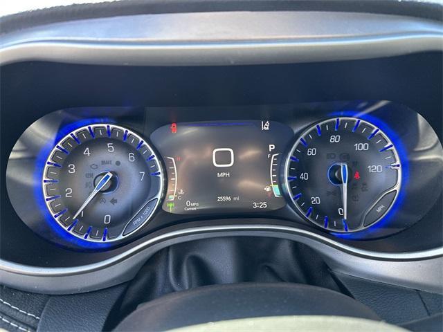 used 2021 Chrysler Pacifica car, priced at $31,200