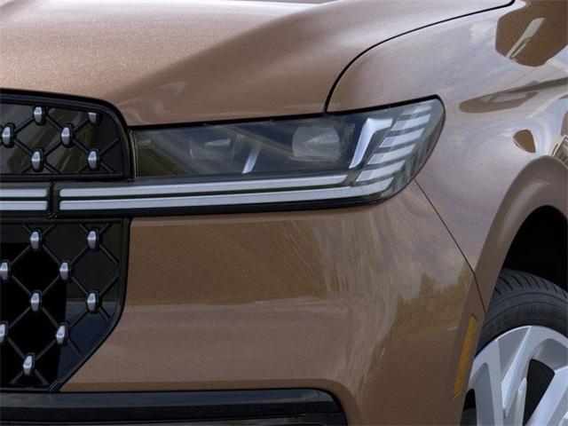 new 2025 Lincoln Navigator car, priced at $124,200