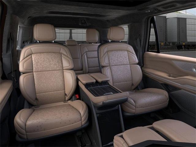 new 2025 Lincoln Navigator car, priced at $124,200