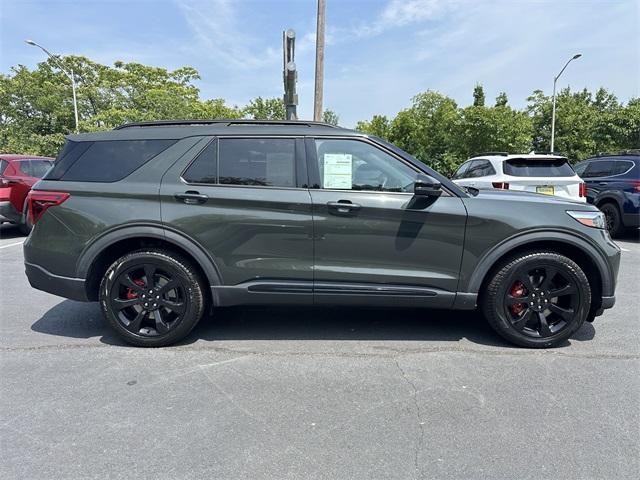 used 2022 Ford Explorer car, priced at $39,999
