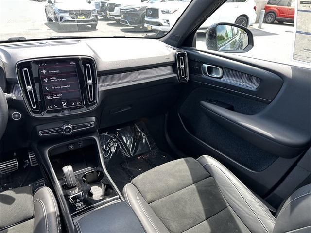 used 2022 Volvo XC40 car, priced at $35,300