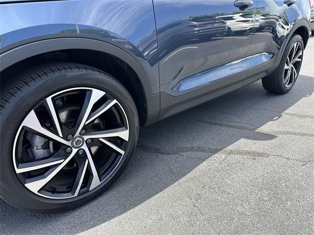used 2022 Volvo XC40 car, priced at $35,300