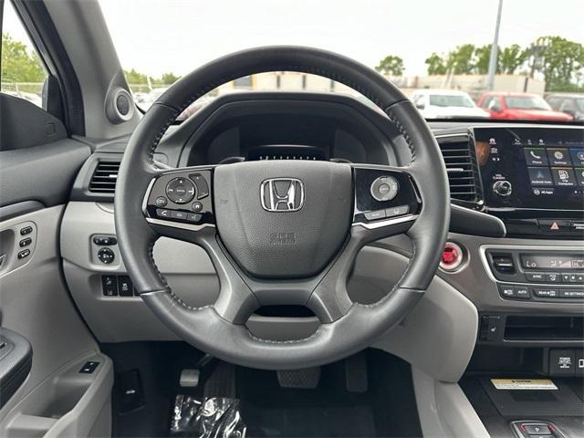 used 2022 Honda Pilot car, priced at $33,800