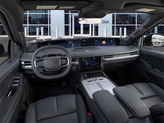 new 2025 Lincoln Navigator car, priced at $108,555