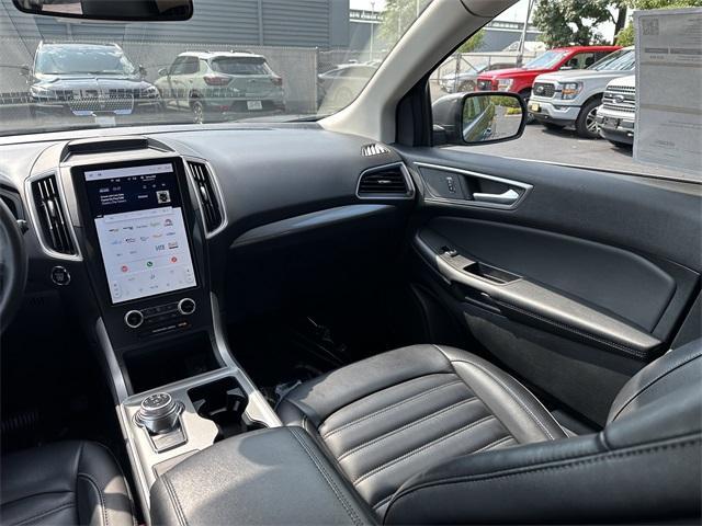 used 2024 Ford Edge car, priced at $25,600