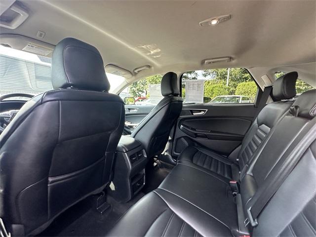 used 2024 Ford Edge car, priced at $25,600