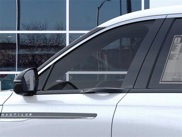 new 2025 Lincoln Nautilus car, priced at $52,066