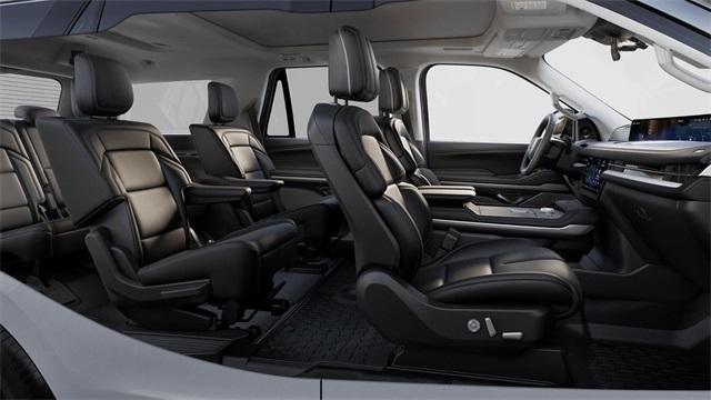 new 2025 Lincoln Navigator car, priced at $103,185