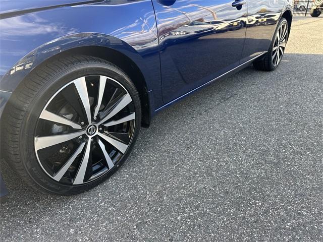 used 2022 Nissan Altima car, priced at $19,999