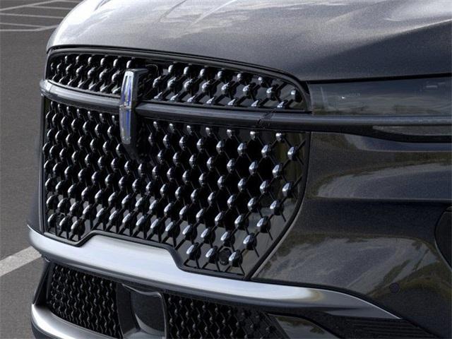 new 2025 Lincoln Nautilus car, priced at $53,266