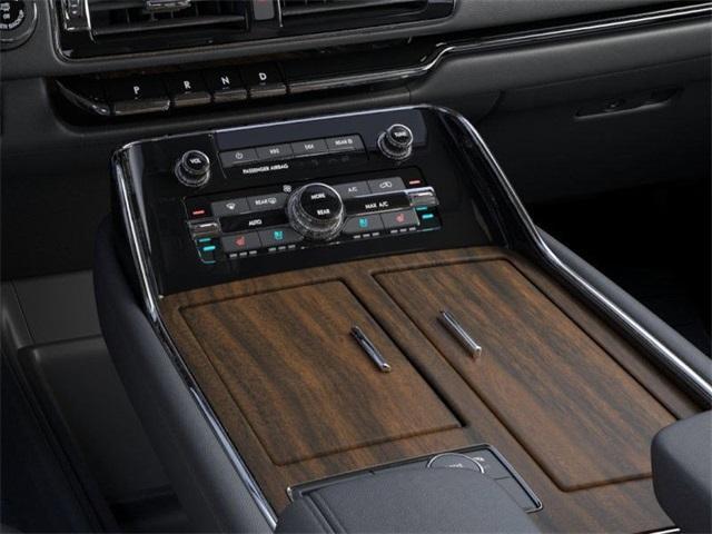 new 2024 Lincoln Navigator car, priced at $99,565