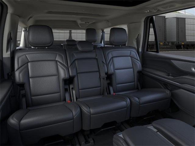 new 2025 Lincoln Navigator L car, priced at $105,425