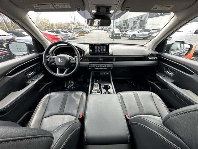 used 2024 Honda Pilot car, priced at $45,250