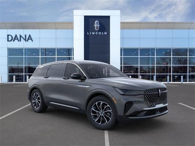 new 2025 Lincoln Nautilus car