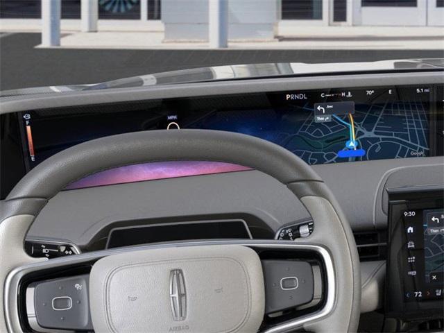 new 2025 Lincoln Nautilus car