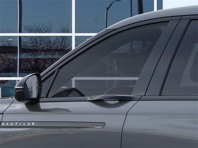 new 2025 Lincoln Nautilus car