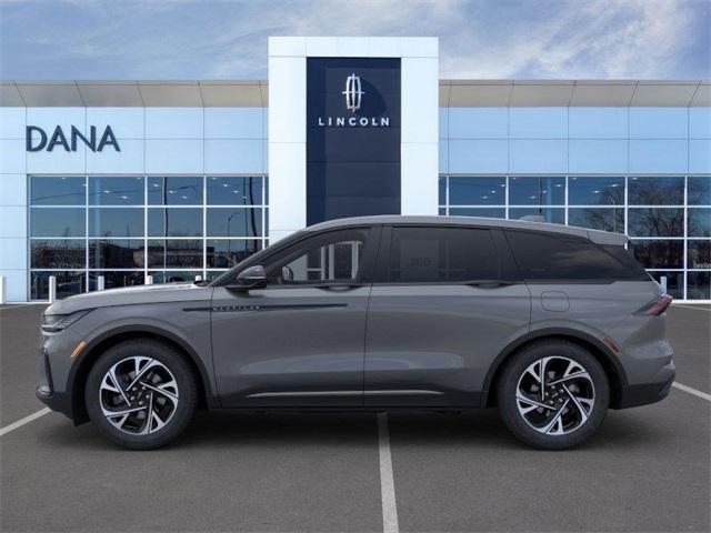 new 2025 Lincoln Nautilus car