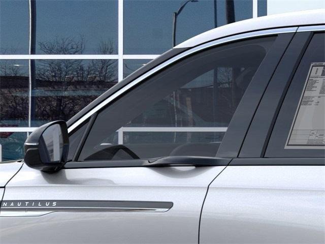 new 2025 Lincoln Nautilus car, priced at $51,586