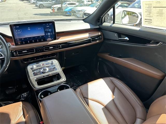 used 2022 Lincoln Nautilus car, priced at $36,500